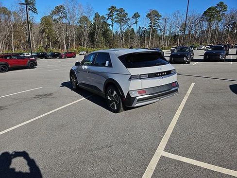 New 2026 Hyundai Ioniq 5 SEL image 18