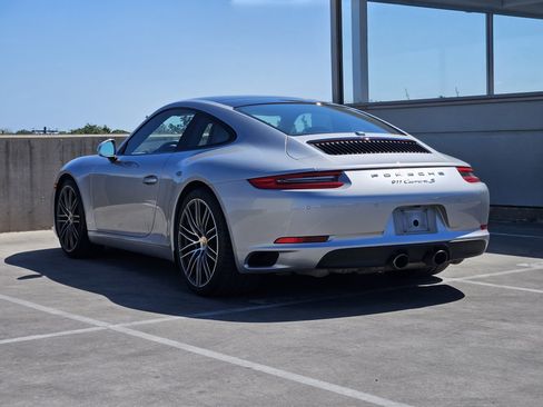 Used 2017 Porsche 911 Carrera S RWD image 3