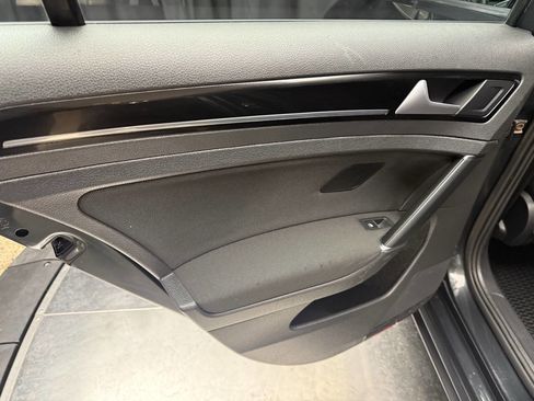 Used 2015 Volkswagen GTI S image 21