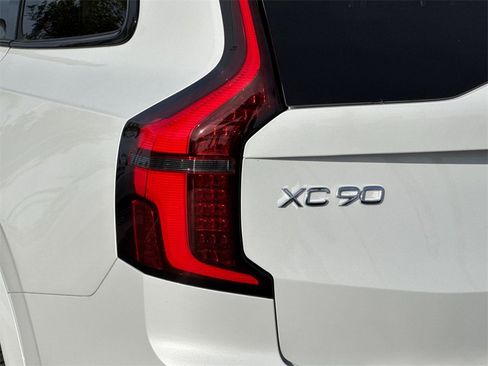 New 2026 Volvo XC90 T8 Ultra image 27