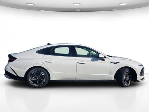 New 2025 Hyundai Sonata SEL image 9