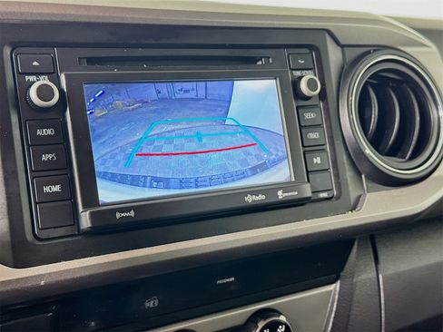 Used 2017 Toyota Tacoma SR5 w/ Tow Package image 10