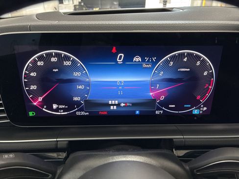 New 2025 Mercedes-Benz GLS 580 4MATIC image 15