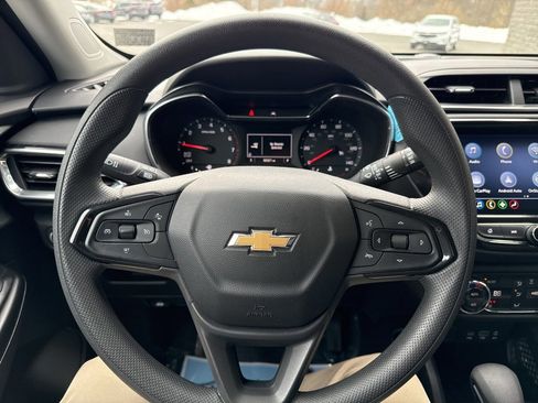 Used 2023 Chevrolet TrailBlazer LT w/ Convenience Package image 19