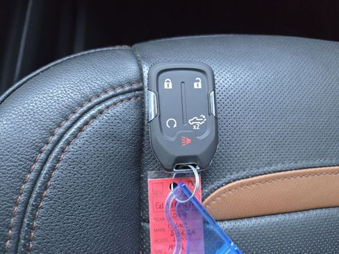 Used 2019 GMC Sierra 1500 AT4 w/ AT4 Premium Package AWD/4WD image 38