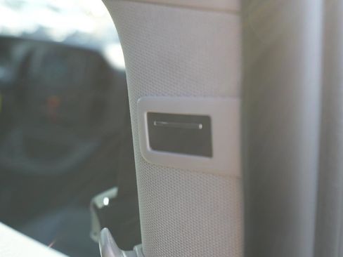 Used 2023 Mercedes-Benz Metris Passenger image 16