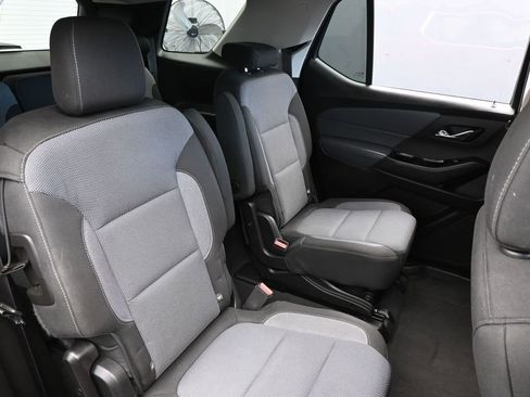 Used 2018 Chevrolet Traverse LT image 43