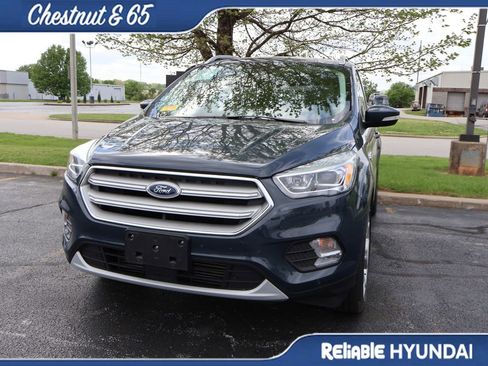Used 2019 Ford Escape Titanium image 10