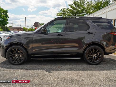Used 2020 Land Rover Discovery Landmark AWD/4WD image 4
