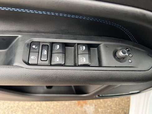 Used 2025 Jeep Compass Limited w/ High Altitude Package image 50