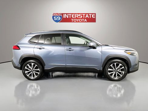Used 2023 Toyota Corolla Cross XLE w/ Convenience Package AWD/4WD image 8