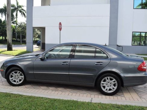 Used 2006 Mercedes-Benz E 350 Sedan image 4