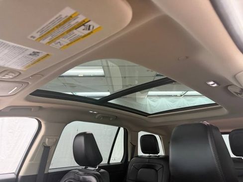 Used 2021 Lincoln Aviator Reserve w/ Elements Package Plus AWD/4WD image 13