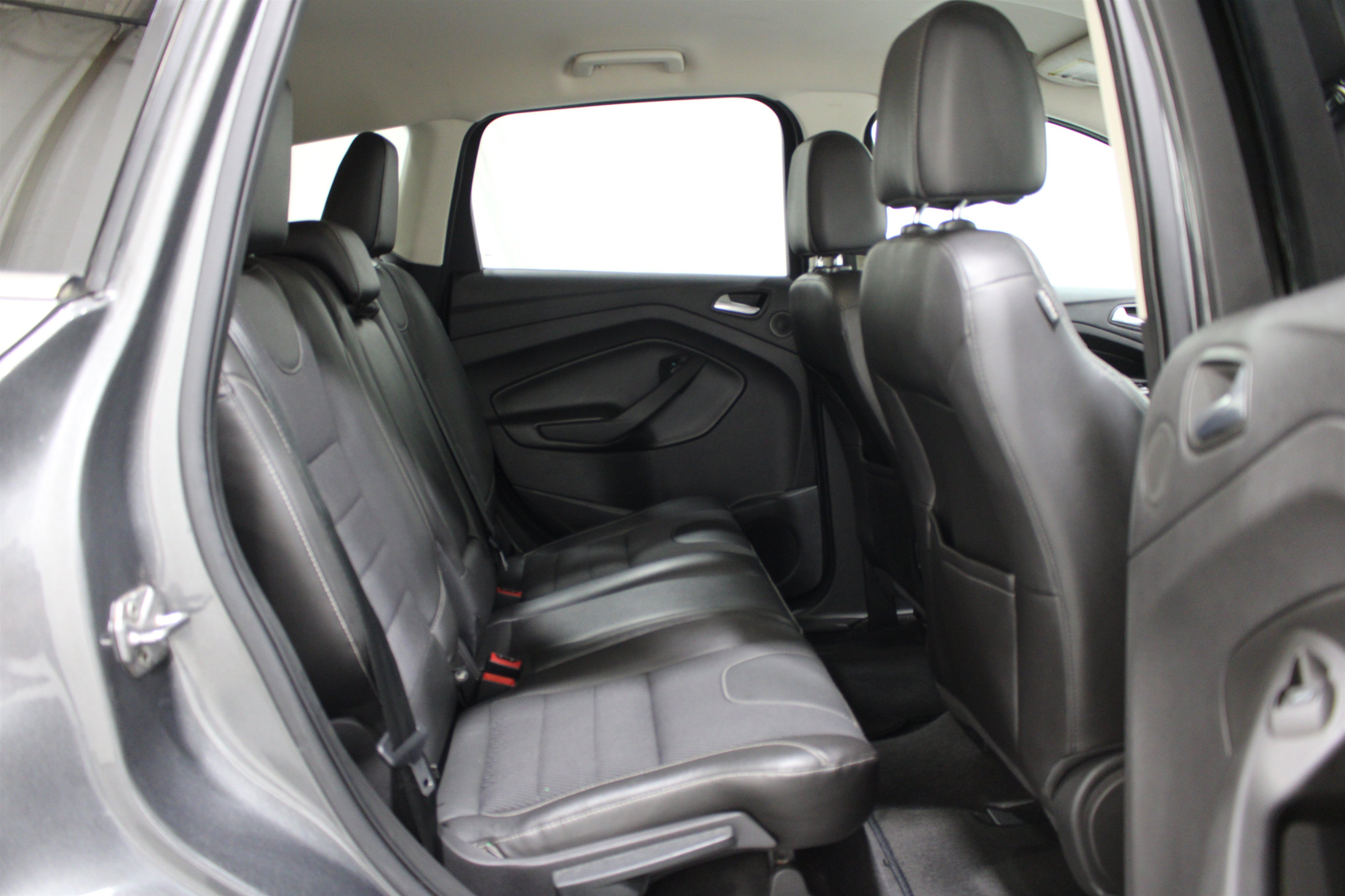 Used 2014 Ford Escape SE w/ SE Chrome Package FWD image 24