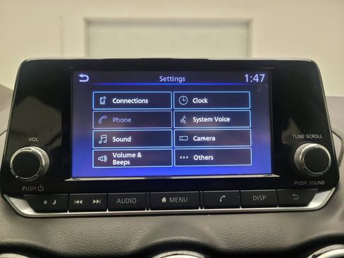 Used 2024 Nissan Sentra S FWD image 25