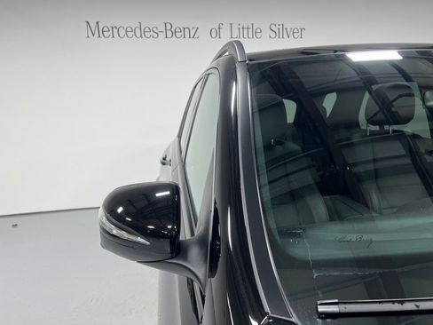 Used 2025 Mercedes-Benz GLE 450 4MATIC image 12