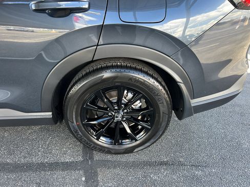 Used 2025 Honda CR-V Sport-L image 9