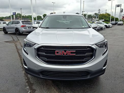Used 2020 GMC Terrain SLE w/ Driver Convenience Package FWD image 2