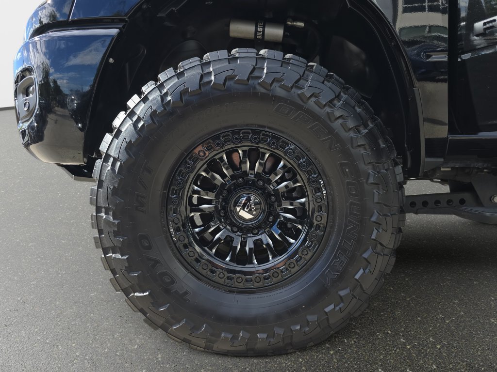 Used 2025 RAM 2500 Laramie AWD/4WD image 36