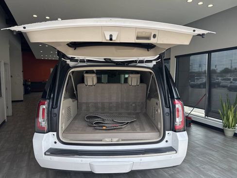 Used 2018 GMC Yukon XL Denali w/ Denali Ultimate Package image 32
