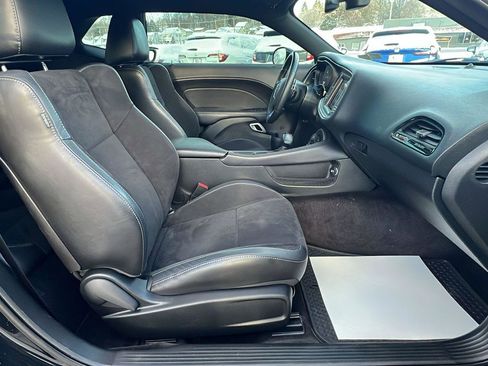 Used 2019 Dodge Challenger R/T w/ Plus Package image 13