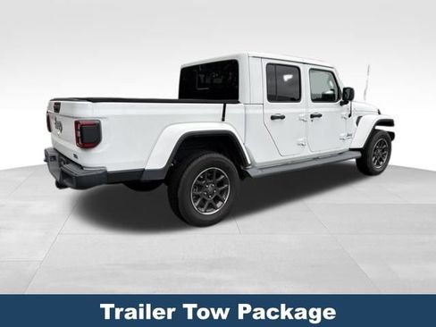 Used 2020 Jeep Gladiator Overland AWD/4WD image 6