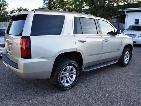 Used 2017 Chevrolet Tahoe LT w/ Luxury Package RWD image 7