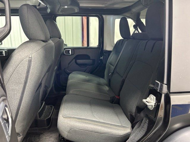 Used 2024 Jeep Wrangler Unlimited AWD/4WD image 16