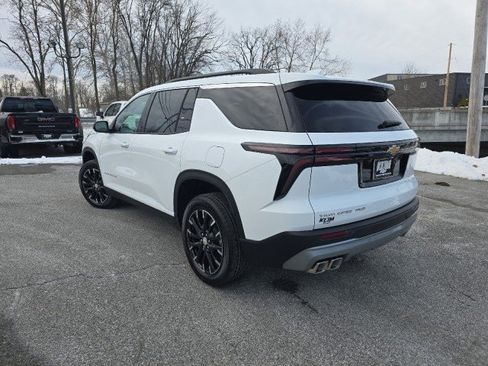 New 2026 Chevrolet Traverse LT w/ Sun and Wheel Package image 8