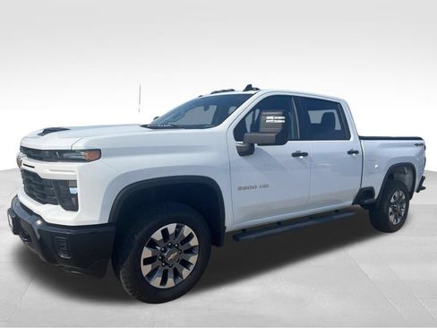 Used 2026 Chevrolet Silverado 2500 Custom w/ Snow Plow Prep/Camper Package AWD/4WD image 10