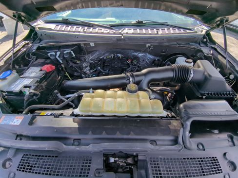 Used 2021 Ford Expedition Limited image 36