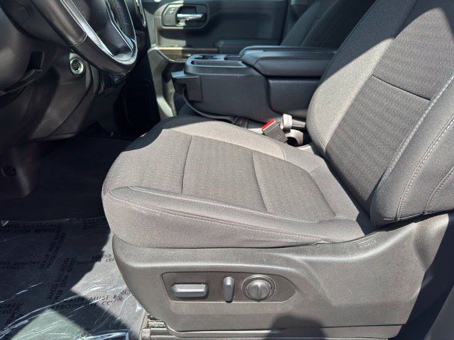 Certified 2022 Chevrolet Silverado 1500 RST AWD/4WD image 5