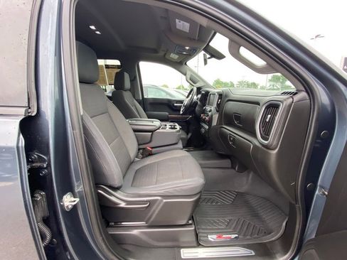 Used 2019 Chevrolet Silverado 1500 LT w/ Texas Edition AWD/4WD image 25