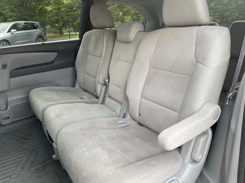 Used 2016 Honda Odyssey SE image 19
