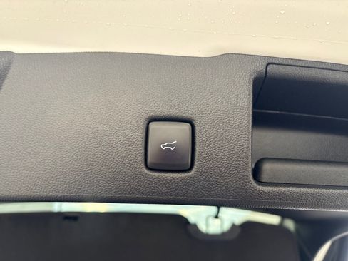 Used 2021 Ford Escape Titanium w/ Titanium Elite Package image 30