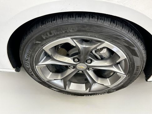 Used 2024 Chevrolet Malibu LT FWD image 11