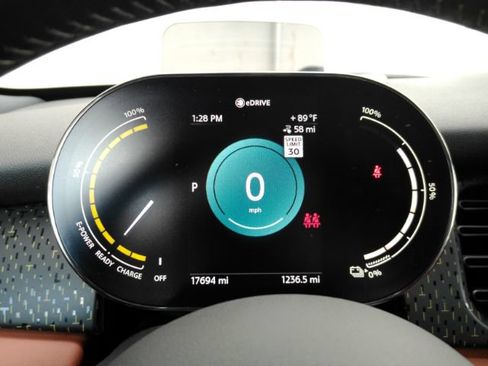 Used 2024 MINI Cooper SE FWD image 35