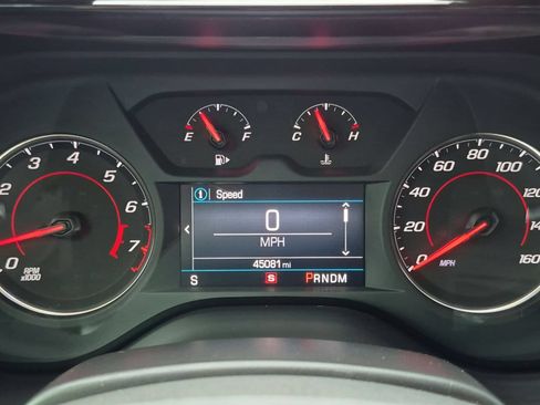 Used 2020 Chevrolet Camaro LT RWD image 17