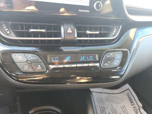 Used 2021 Toyota C-HR LE image 17