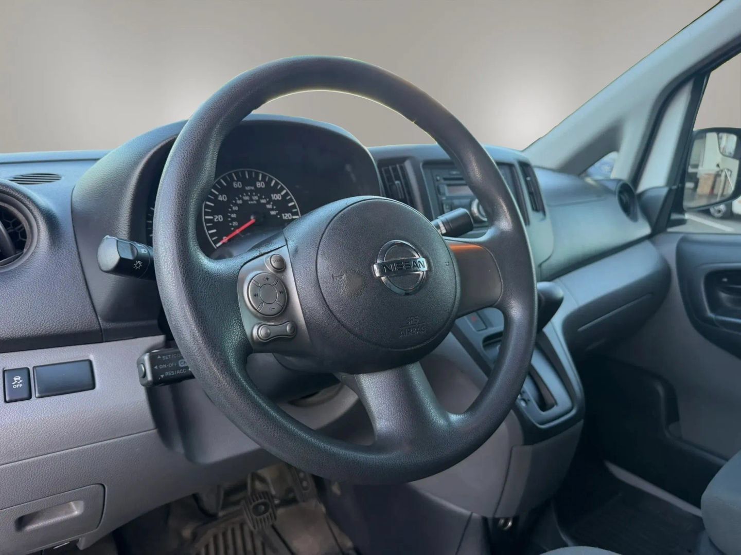 Used 2016 Nissan NV200 S FWD image 11