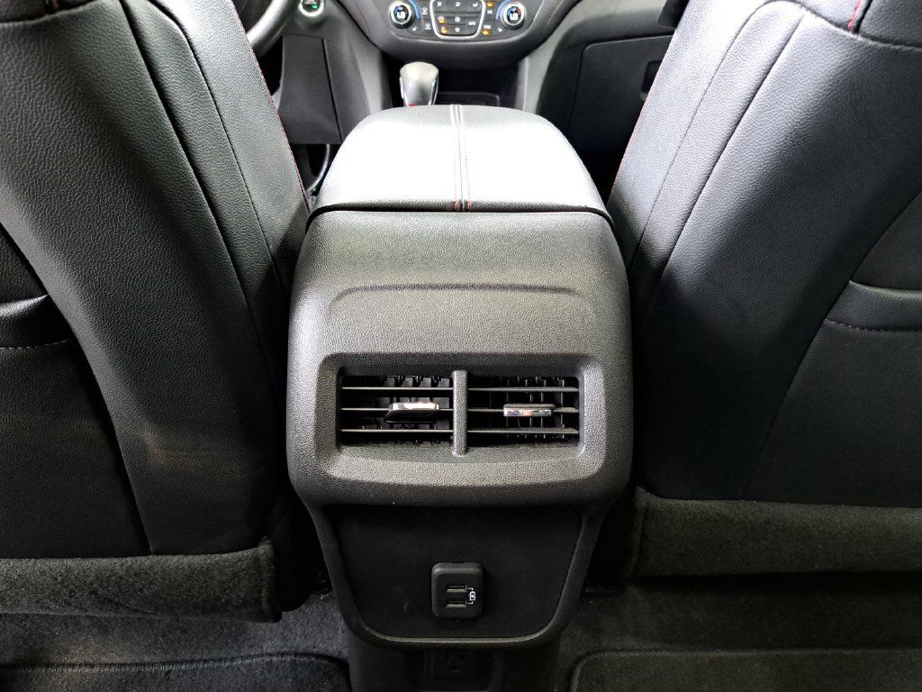 Used 2023 Chevrolet Equinox RS w/ RS Leather Package FWD image 30