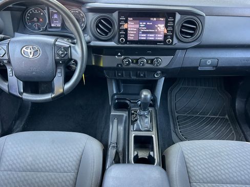 Used 2020 Toyota Tacoma SR w/ SR Convenience Package RWD image 4