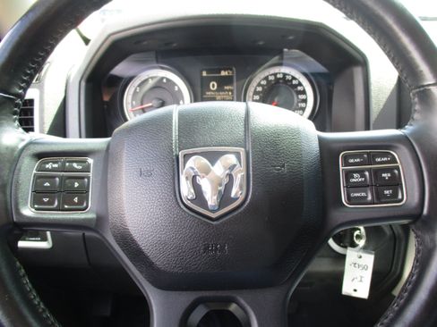 Used 2015 RAM 1500 Big Horn AWD/4WD image 16