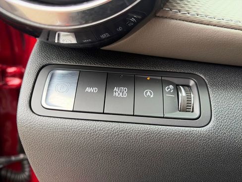 Used 2026 Chevrolet Equinox LT w/ Convenience Package II AWD/4WD image 24