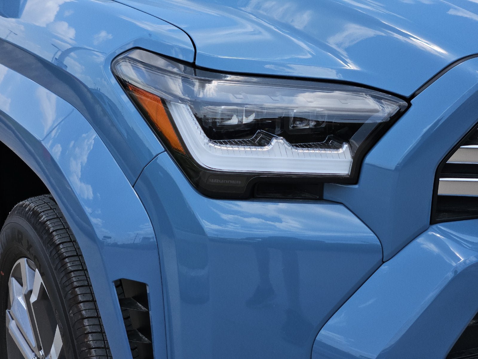 New 2026 Toyota 4Runner Limited AWD/4WD image 32