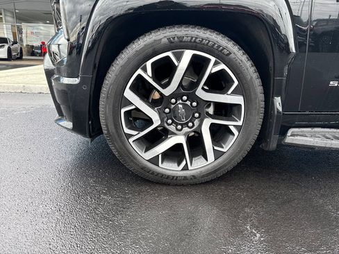 Used 2024 Chevrolet Silverado EV RST image 32