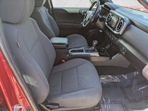 Used 2017 Toyota Tacoma TRD Sport w/ Tow Package (A/T) AWD/4WD image 20