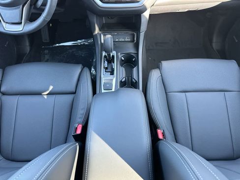 New 2026 Subaru Ascent Limited image 32