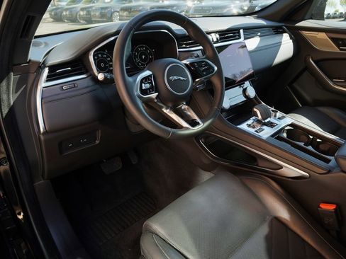 Used 2023 Jaguar F-PACE S AWD/4WD image 12