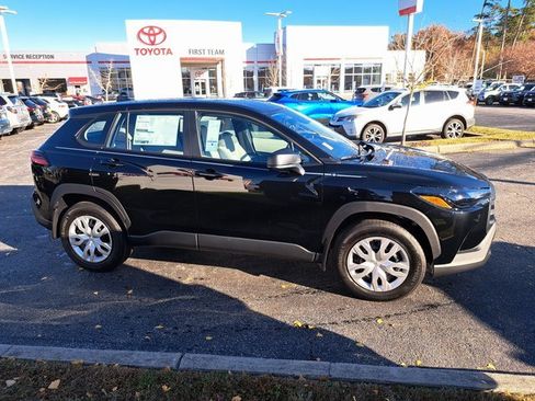 New 2026 Toyota Corolla Cross L image 5